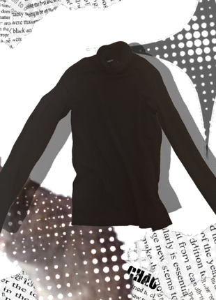 Черная crop водолазка