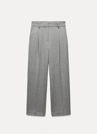 Брюки zara брюки zara серые s классические брюки с защипами zara s