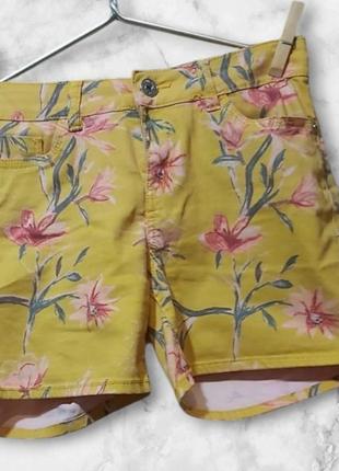 Шорти короткі