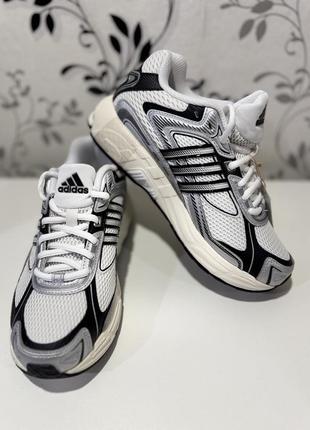 Кроссовки adidas response cl, 39.5р.2 фото