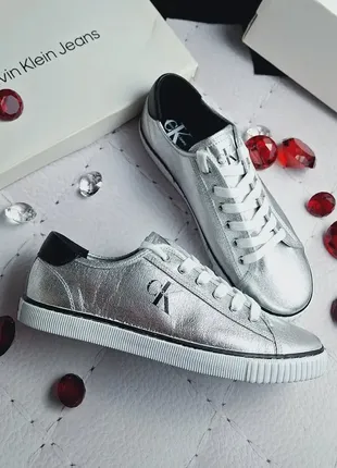 Сalvin klеin jeans оригінал сріблясті текстильні кеди