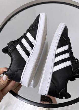 Чудові якісні кросівки adidas neo6 фото