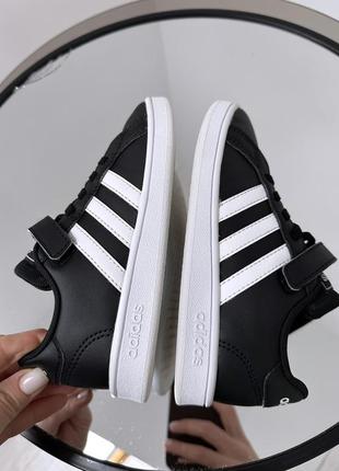 Чудові якісні кросівки adidas neo7 фото