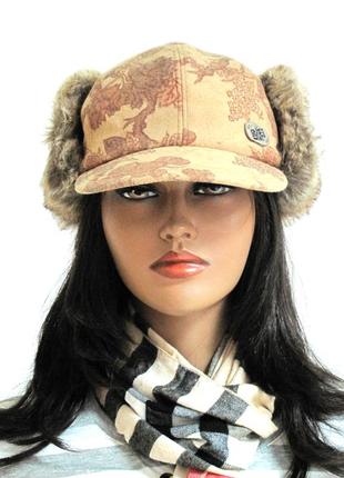 Стильная дизайнерская женская шапка с козырьком. очень классная! супер цена !5 фото