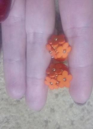 Красиві помаранчеві сережки гвоздики букет.3 фото