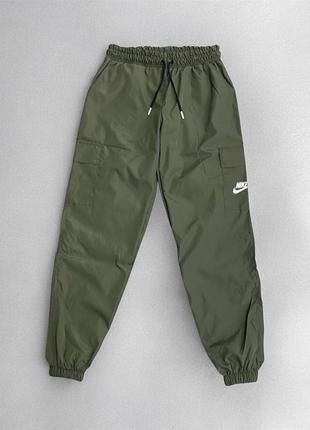 Спортивные штаны nike inspired хаки / штаны найк нейлон