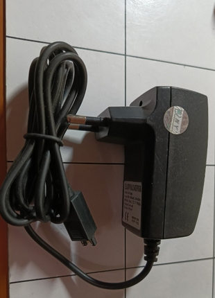 Зарядний пристрій motorola v300 / v600 / v760 / v500