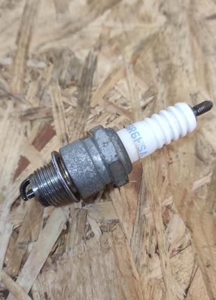 Свеча зажигания honda dio 27/34 , tact 24/30,51 original