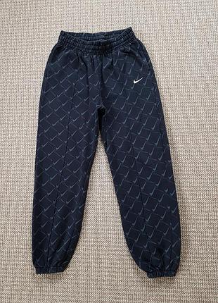 Nike swoosh logo printed wide trusers спортивні штани жіночі оригінал (m)