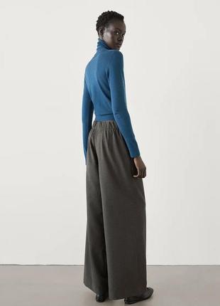 Оливковые брюки палаццо классические брюки с защипами хаки massimo dutti