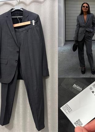 Костюм брючный от hugo boss из шерсти