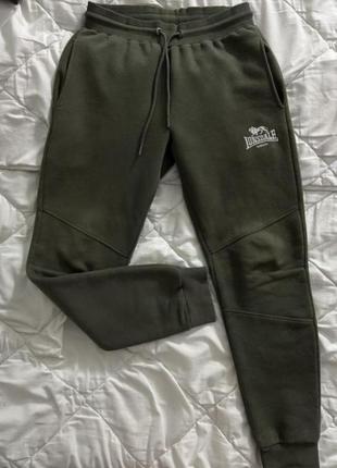 Спортивні штани lonsdale