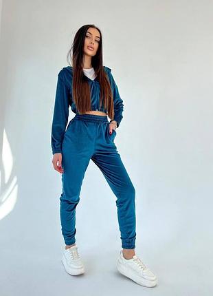 Велюровый спортивный костюм4 фото