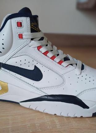 Кроссовки мужские