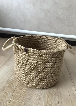 Плетена корзина