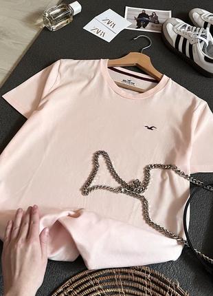 Брендова пудрова футболка hollister