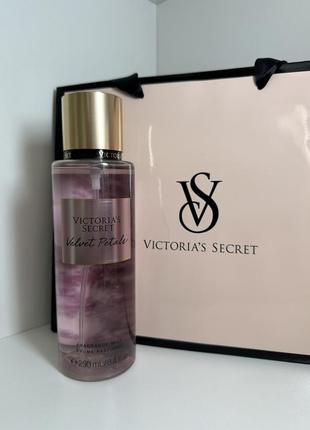 Спрей для тіла victoria’s secret velvet petals