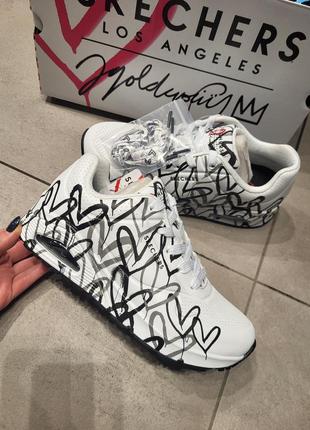 Кросівки жіночі skechers the love оригінал