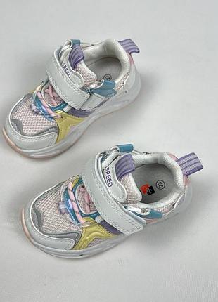 Кросівки з лед підсвіткою для дівчинки3 фото