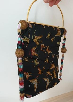 Шелковая атласная сумочка с вышивкой , ридикюль2 фото