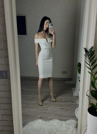 Белоснежное платье миди
