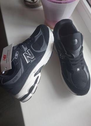 Мужские кроссовки new balance 2002r