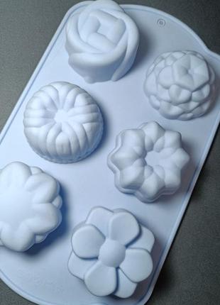 Силіконові формочки для тістечок, кексів, мафінів, капкейків, тортів, 26х17 см. квіти