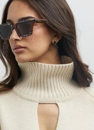 Сонцезахисні окуляри burberry