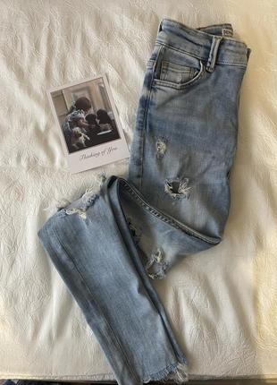 Джинси skinny