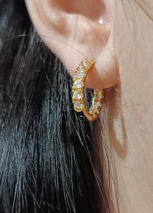 Серьги с камнями