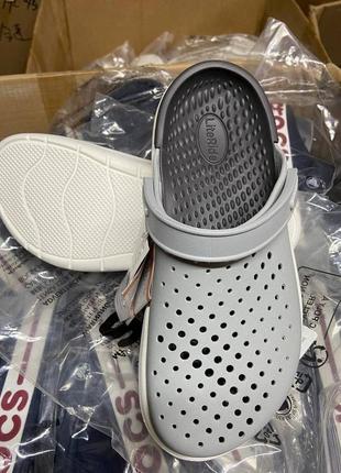 Crocs inmotion atmosphere grey крокси сірі жіночі крокси клоги сабо шльопанці темні3 фото