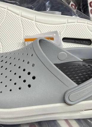 Crocs inmotion atmosphere grey крокси сірі жіночі крокси клоги сабо шльопанці темні4 фото