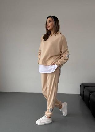 Спортивний костюм