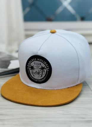 Кепка снепбек (snapback) holidays club 56-61р білий (9044)