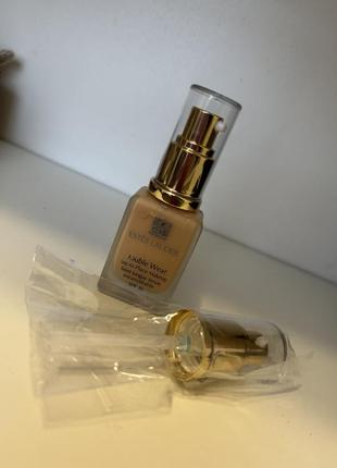 Дозатор к тональному estée lauder