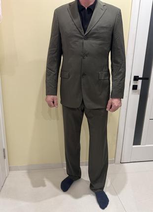 Hugo boss костюм