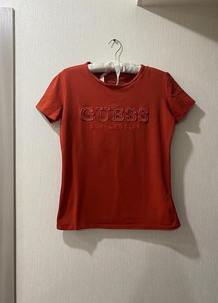 Футболка guess