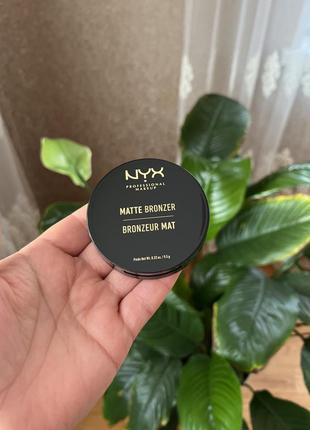 Бронзувальна пудра матова nyx professional makeup matte bronzer2 фото