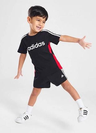 Футболка adidas