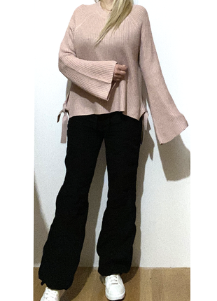 Eur 40-42 оверсайз свитер oversize пудровый свободный боковые завязки внизу женский