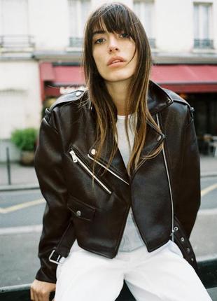 Вкорочена куртка коричнева блискуча zara new