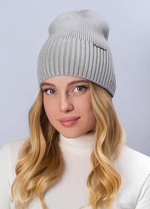 Шапка женская вязаная серая демисезонная головные уборы