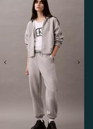 Костюм женский calvin tements klein
