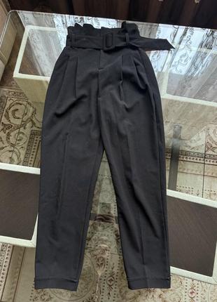 Брючные брюки bershka