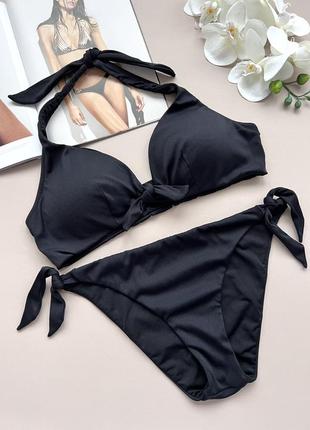 Черный раздельный купальник в рубчик calzedonia