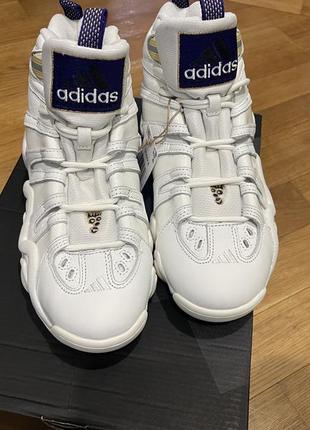 Кроссовки adidas