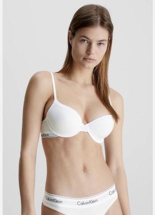 Новый бюстгальтер calvin klein 70a