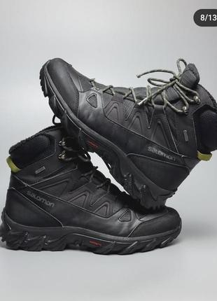 Ботинки фирмы salomon,на gore-tex,не пропускают воду, на мехе,размер 42.5 длина уст 27 см
состояние минимальные протёртости носков, на фото указано