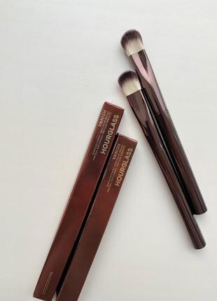 Пензлик hourglass brush concealer кисть для консилеру