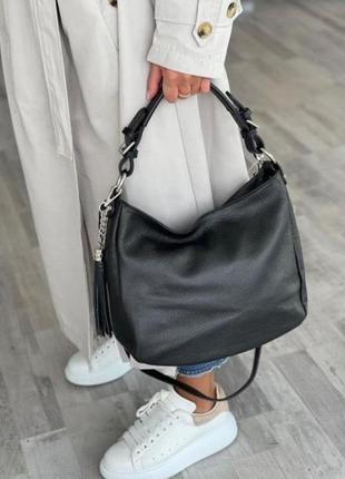 Черная натуральная кожаная сумка женская италия , хобо модная вместительная 38см
